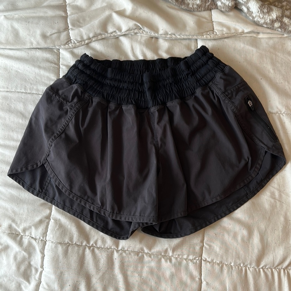 Lululemon black shorts